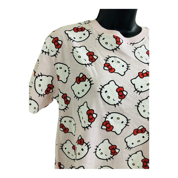 Hello Kitty Light pink short sleeve cropped graphic print t-shirt size small new - Picture 6 of 14